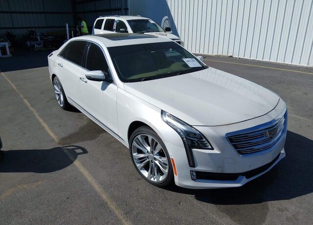 2017 CADILLAC CT6