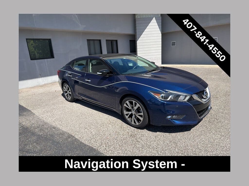 2017 NISSAN Maxima