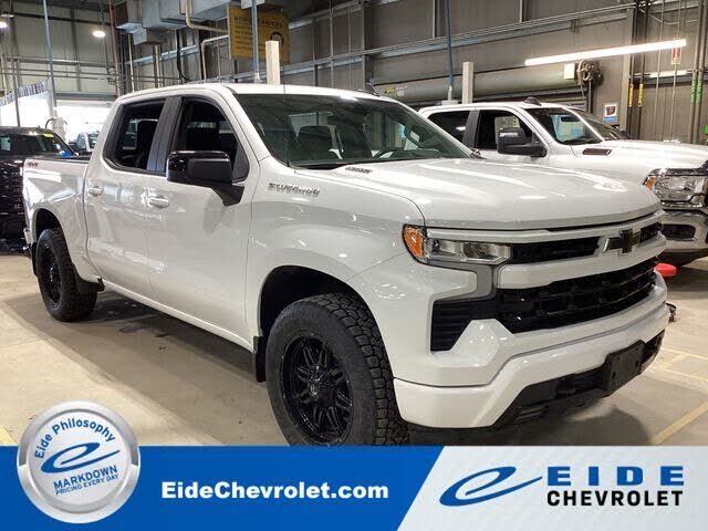 2024 CHEVROLET Silverado