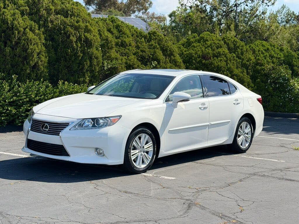 2014 LEXUS ES