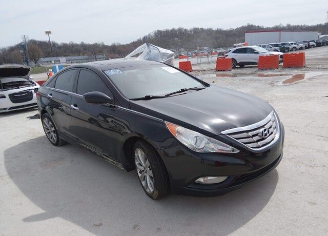2011 HYUNDAI Sonata