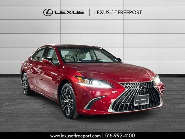 2025 LEXUS ES