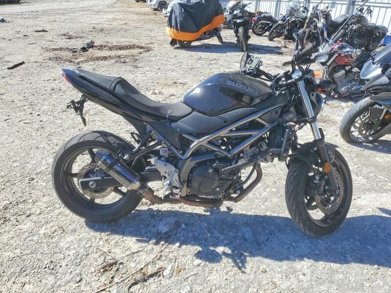 2022 SUZUKI SV650