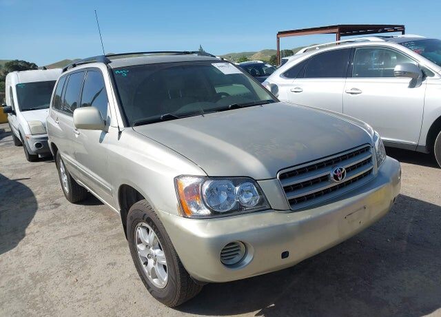 2002 TOYOTA Highlander