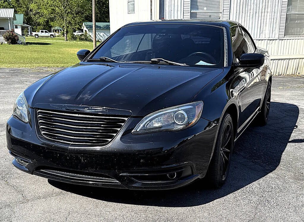 2011 CHRYSLER 200
