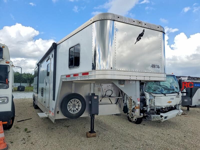 2020 FEATHERLITE TRAILERS Featherlite Trailers