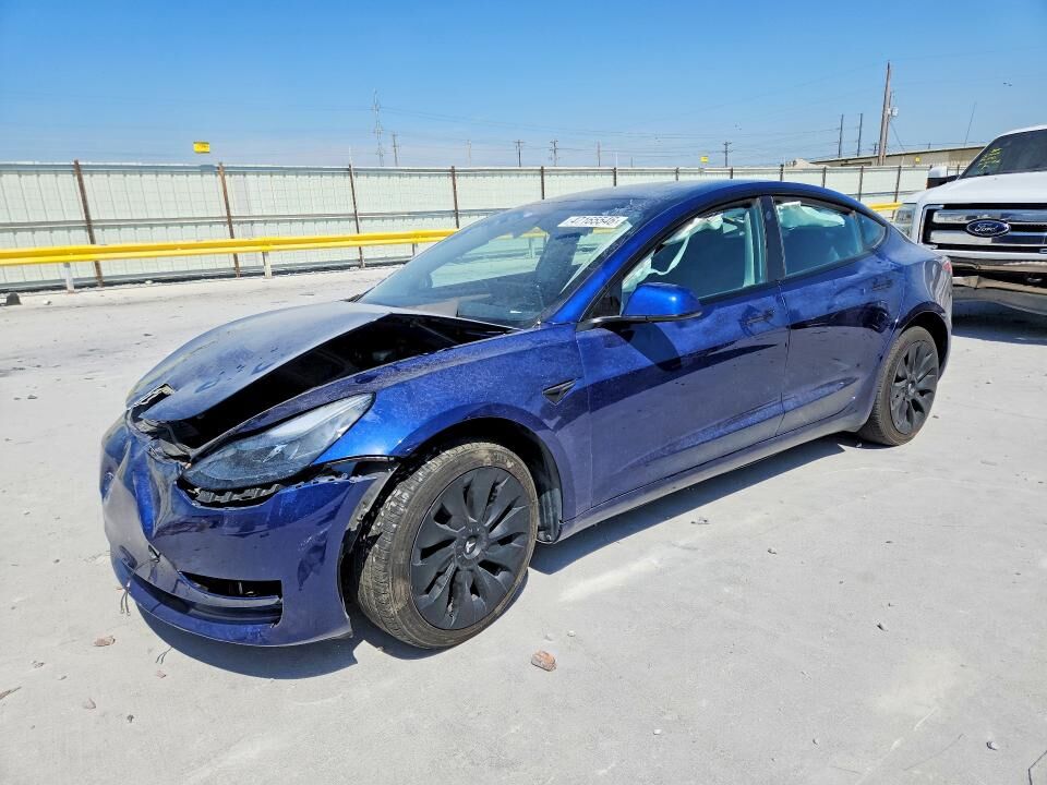 2023 TESLA Model 3