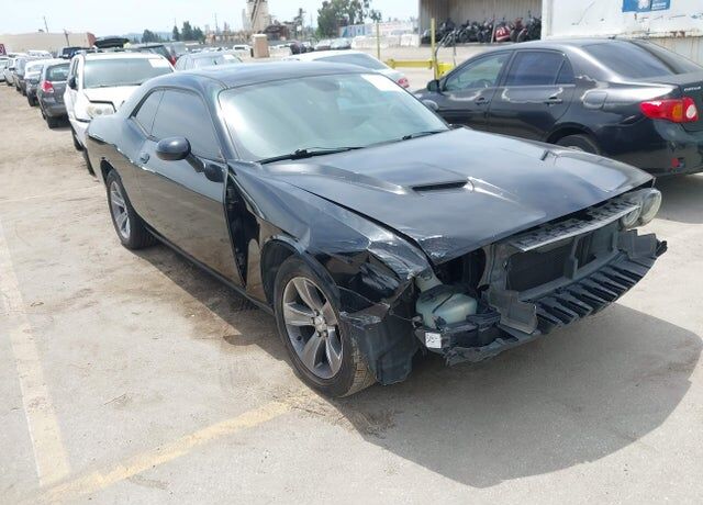2016 DODGE Challenger