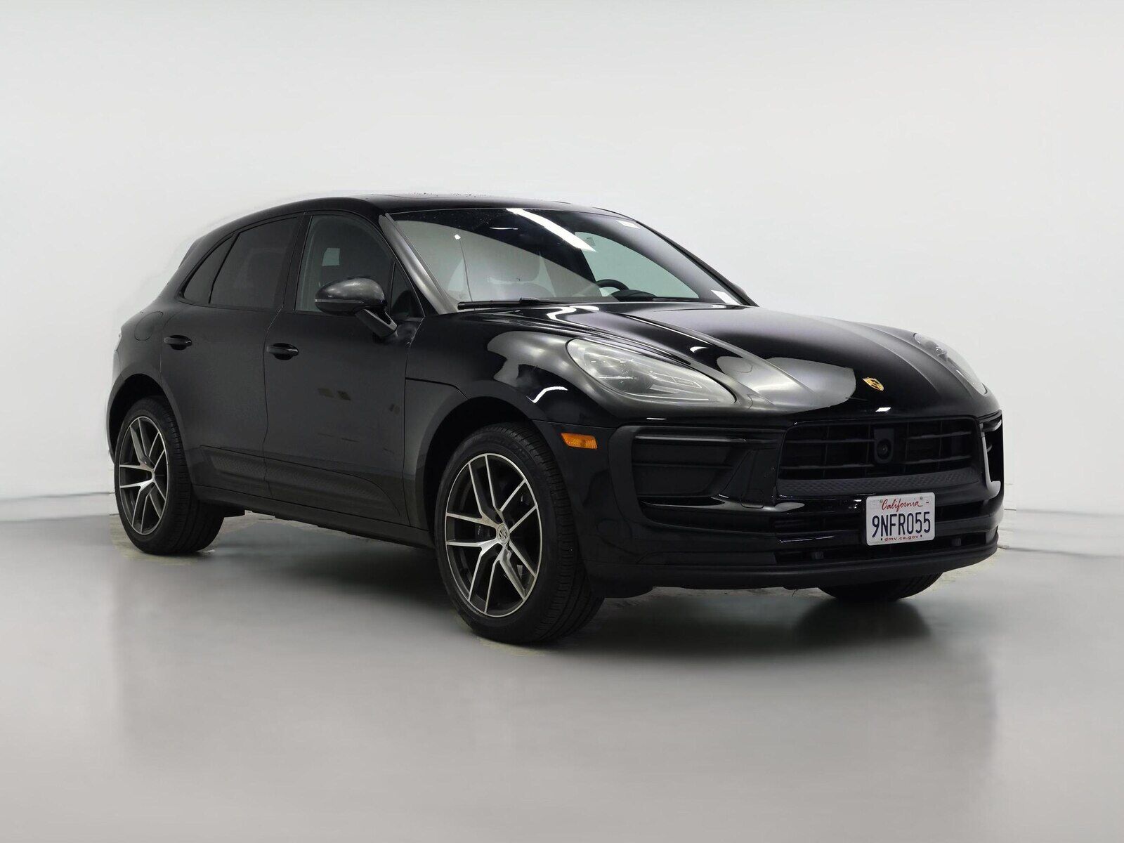 2024 PORSCHE Macan