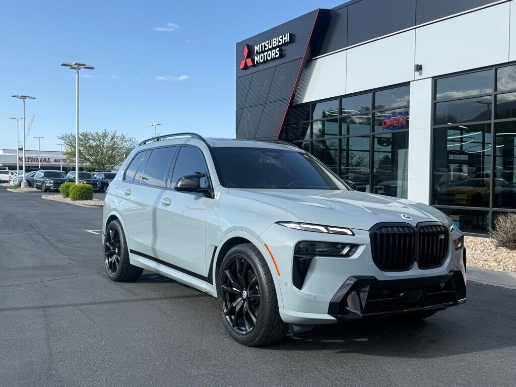 2023 BMW X7