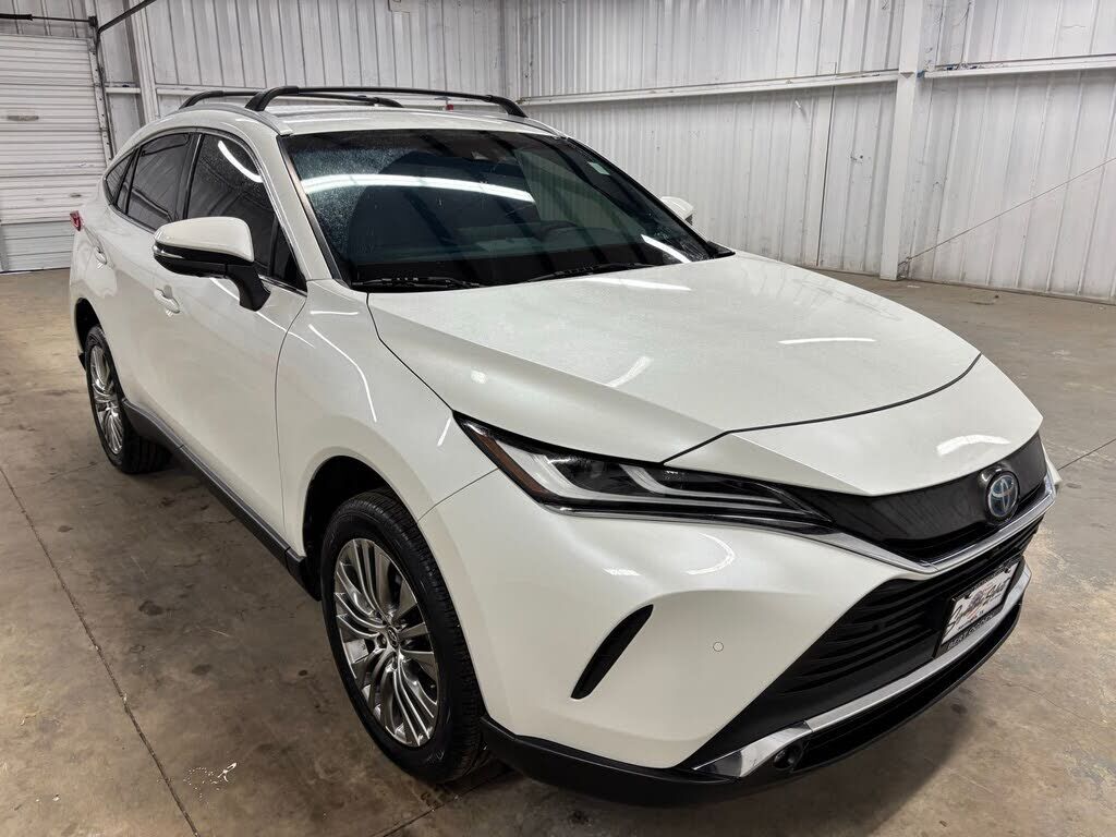 2022 TOYOTA Venza