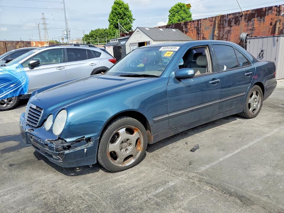 2000 MERCEDES-BENZ E-Class