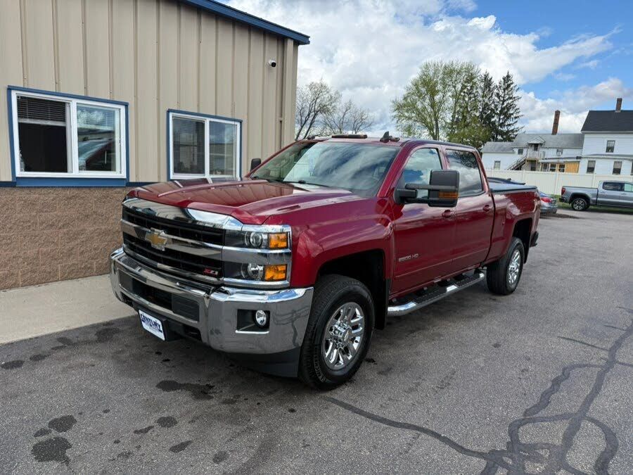 2018 CHEVROLET Silverado