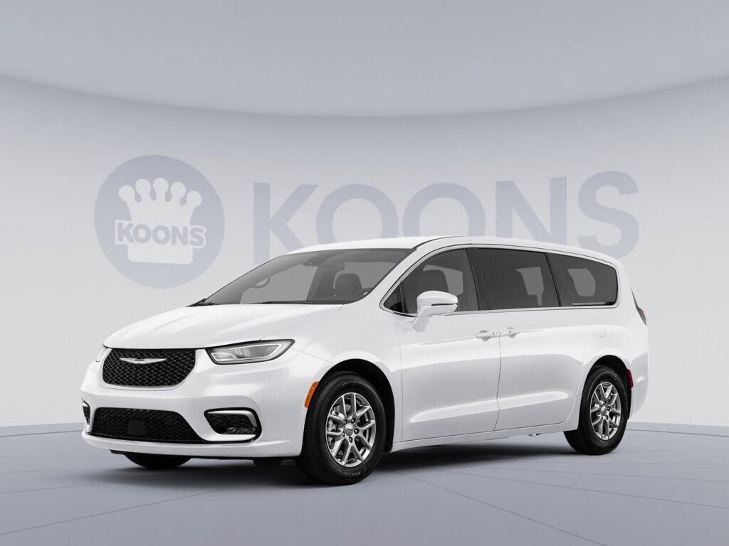 2023 CHRYSLER Pacifica