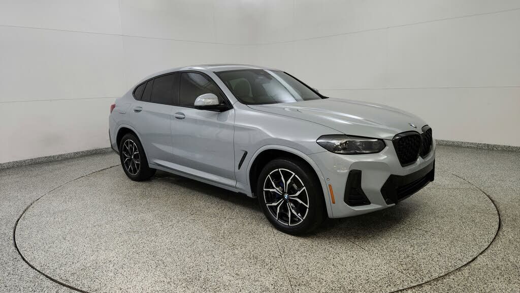 2023 BMW X4