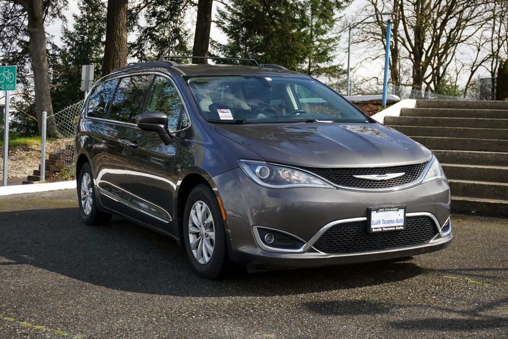 2017 CHRYSLER Pacifica