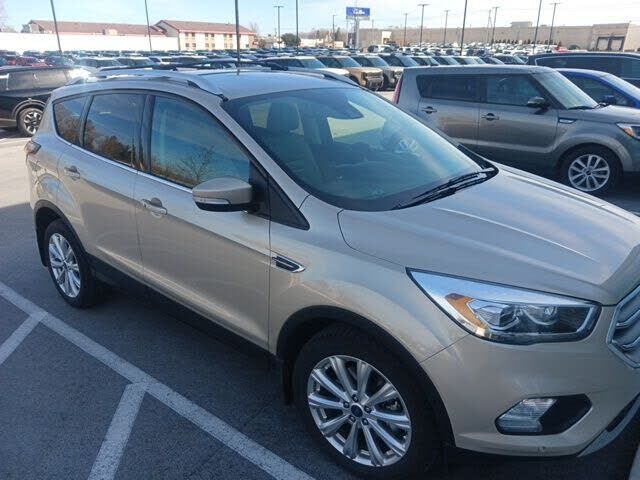 2017 FORD Escape