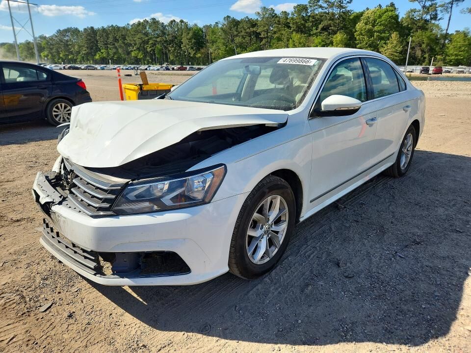 2017 VOLKSWAGEN Passat