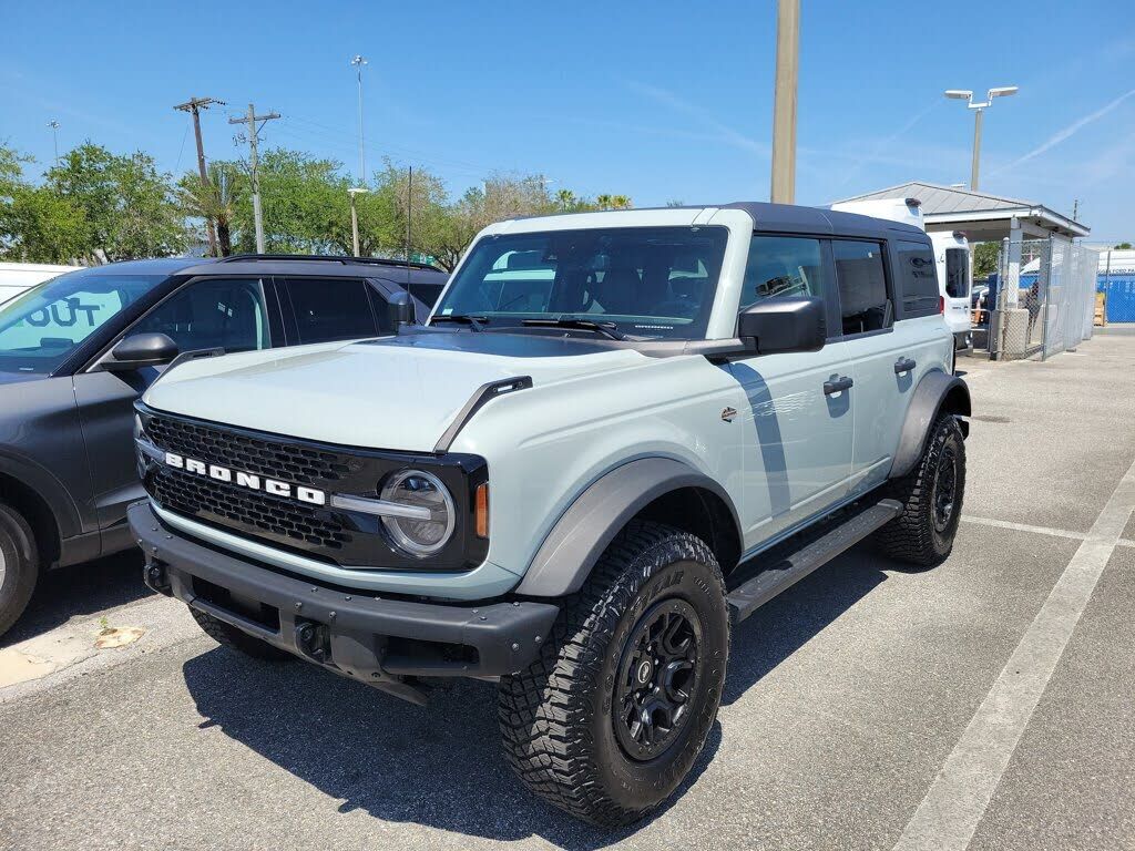 2024 FORD Bronco