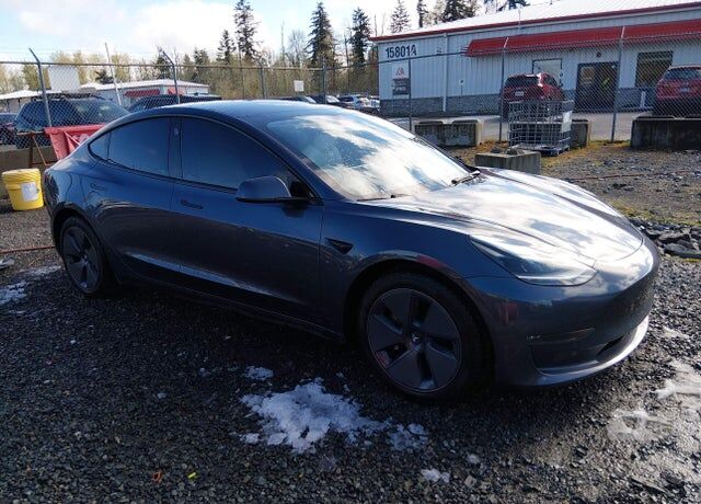 2022 TESLA Model 3