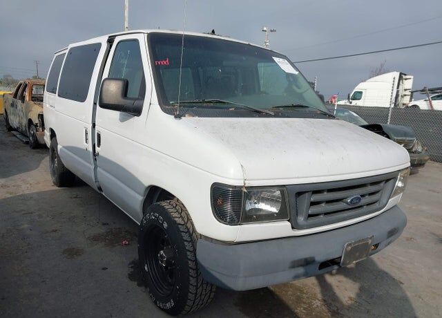 2005 FORD E-150