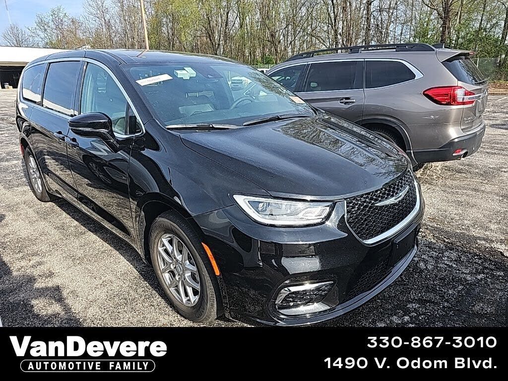 2025 CHRYSLER Pacifica