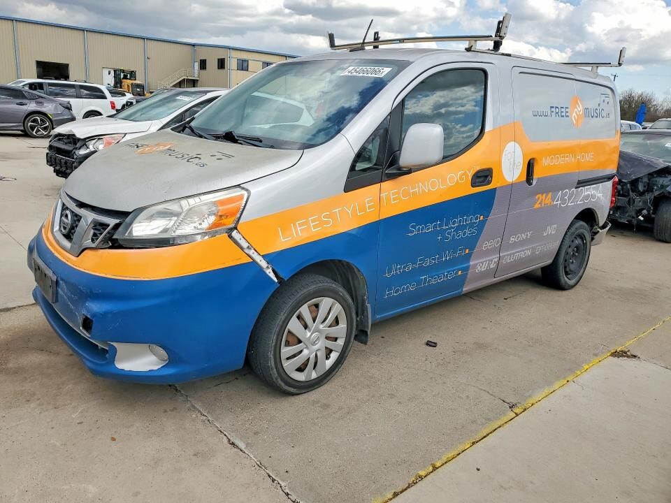 2014 NISSAN NV200