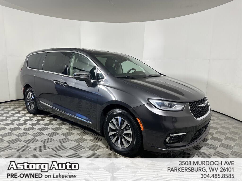 2022 CHRYSLER Pacifica