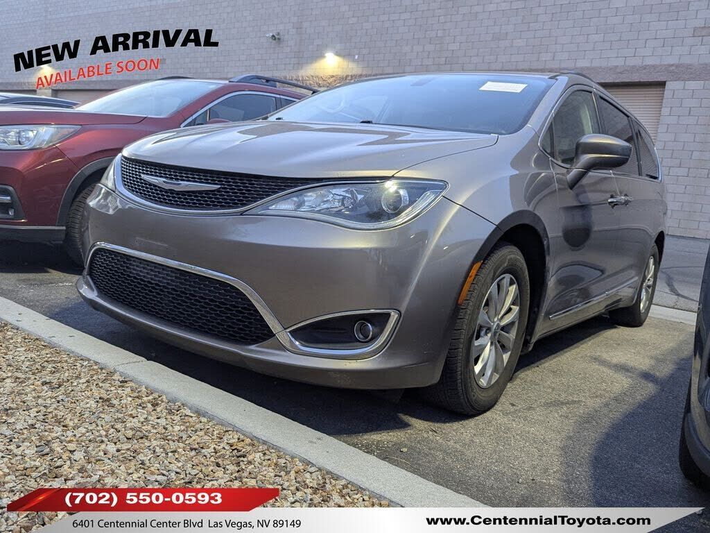 2017 CHRYSLER Pacifica