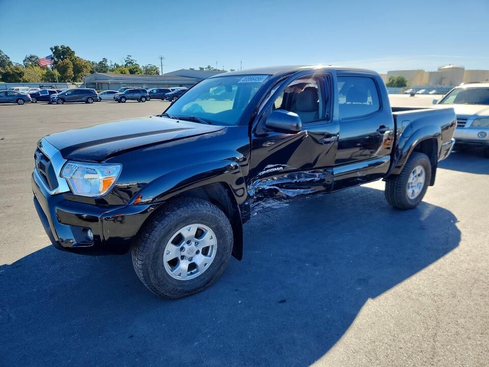 2015 TOYOTA Tacoma