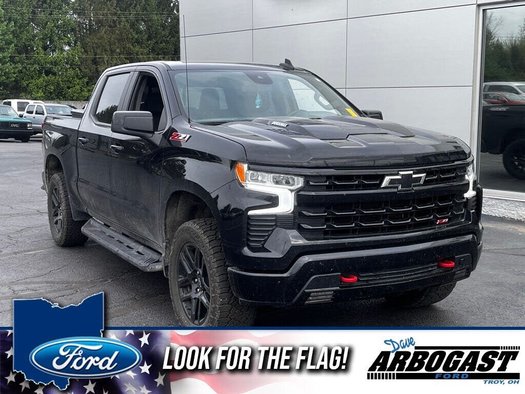 2025 CHEVROLET Silverado