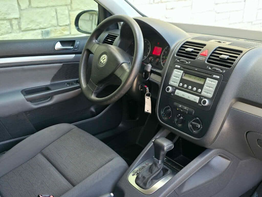 2009 VOLKSWAGEN Rabbit
