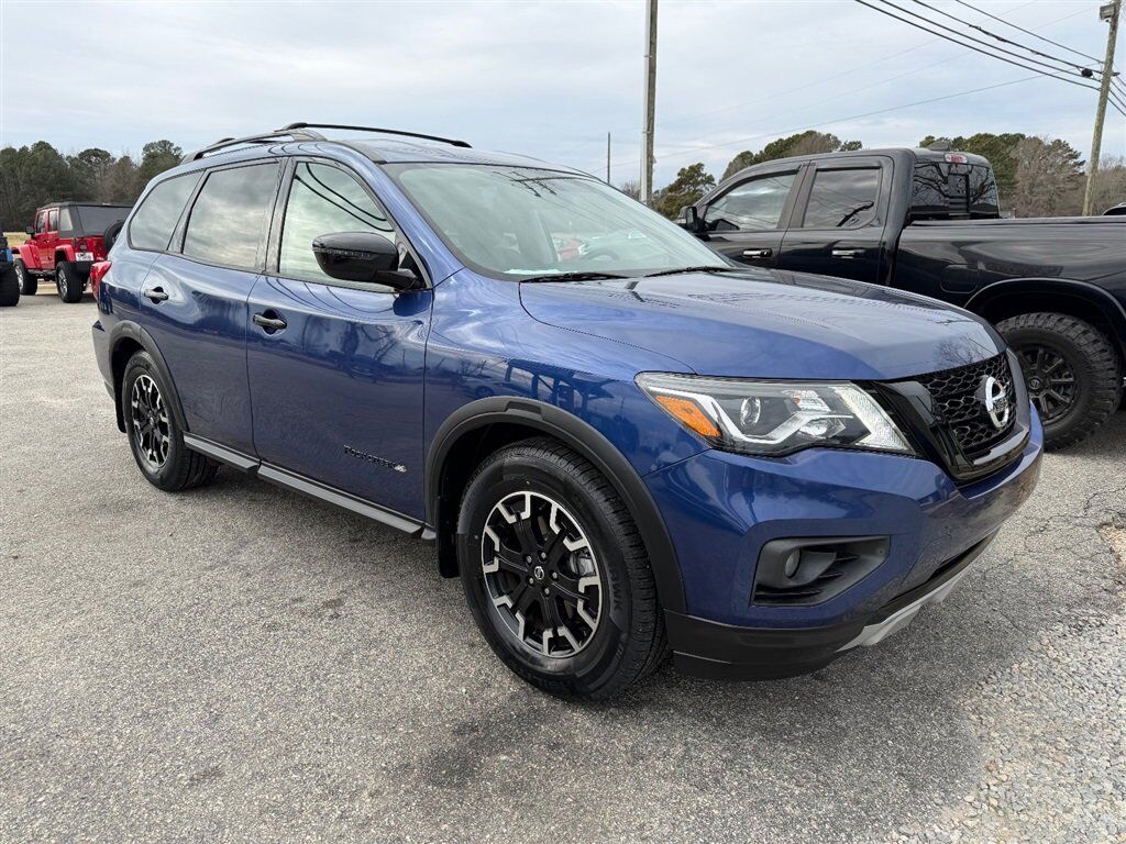 2019 NISSAN Pathfinder