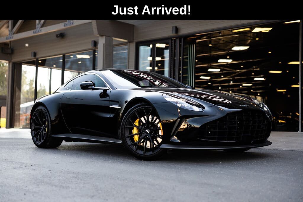 2026 ASTON MARTIN Vantage
