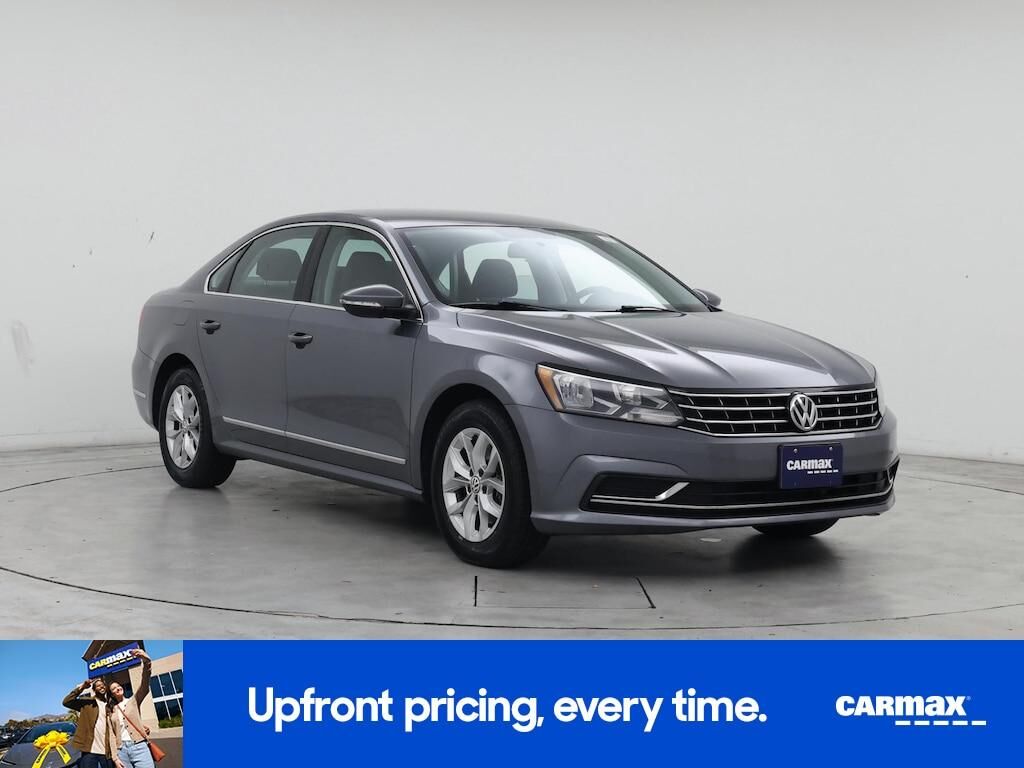 2016 VOLKSWAGEN Passat