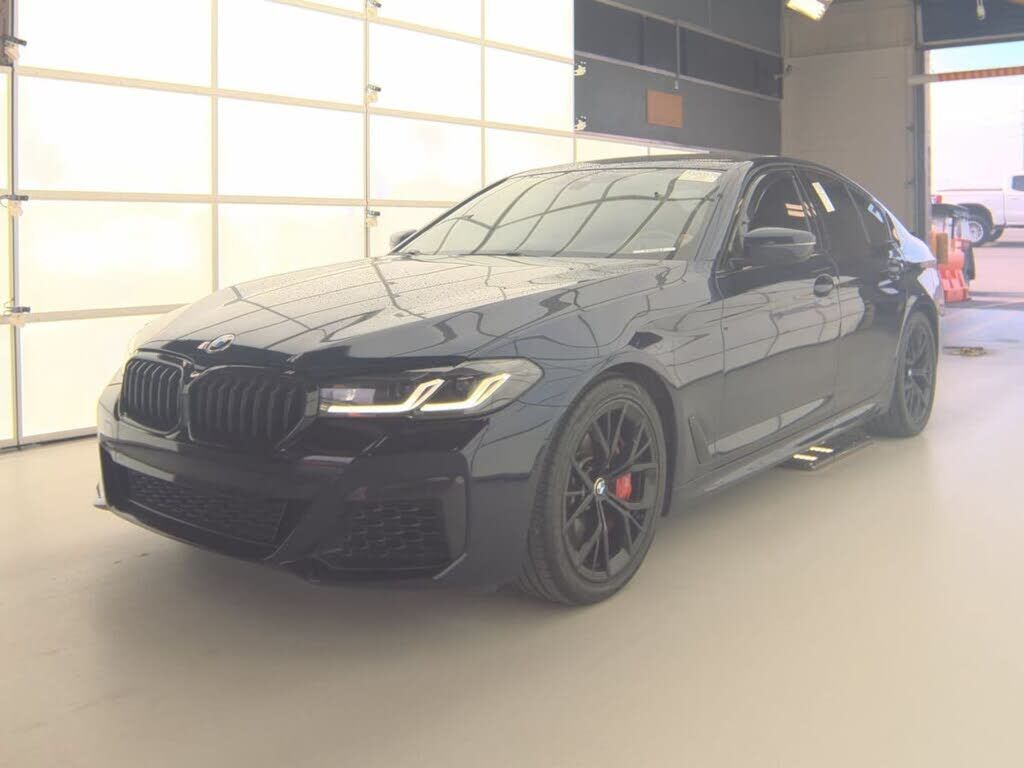2023 BMW M5