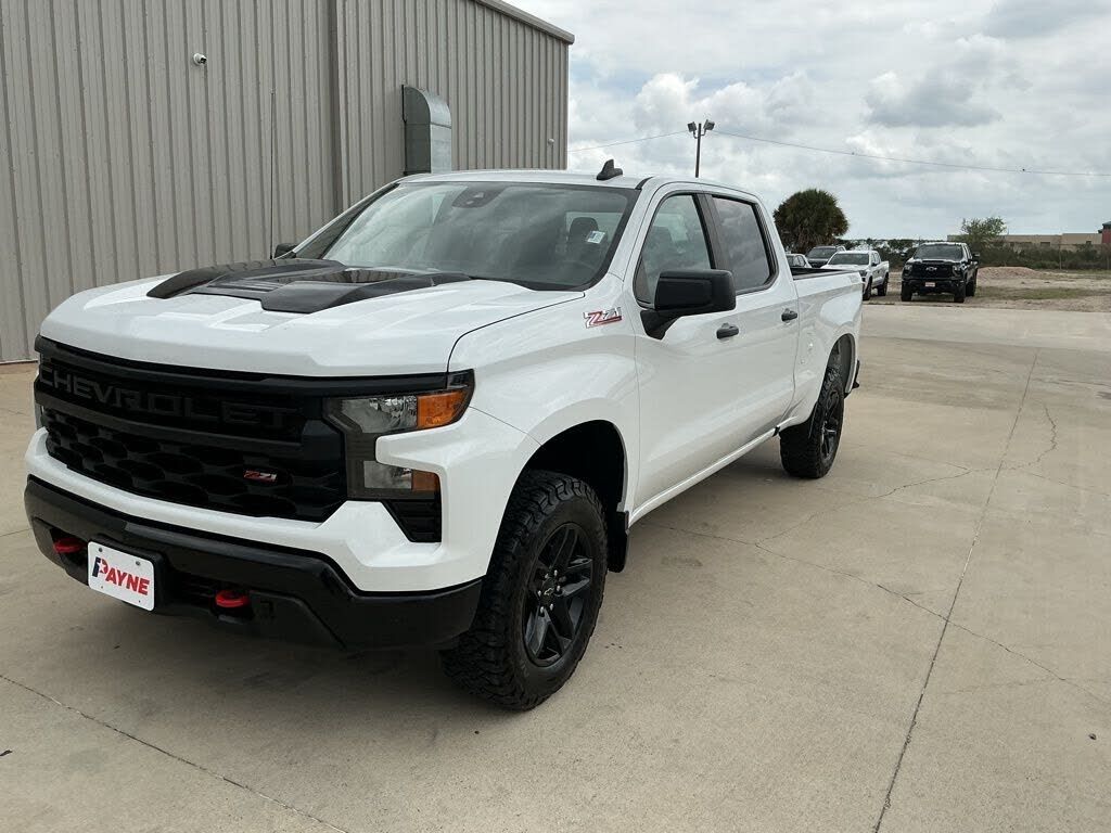 2023 CHEVROLET Silverado
