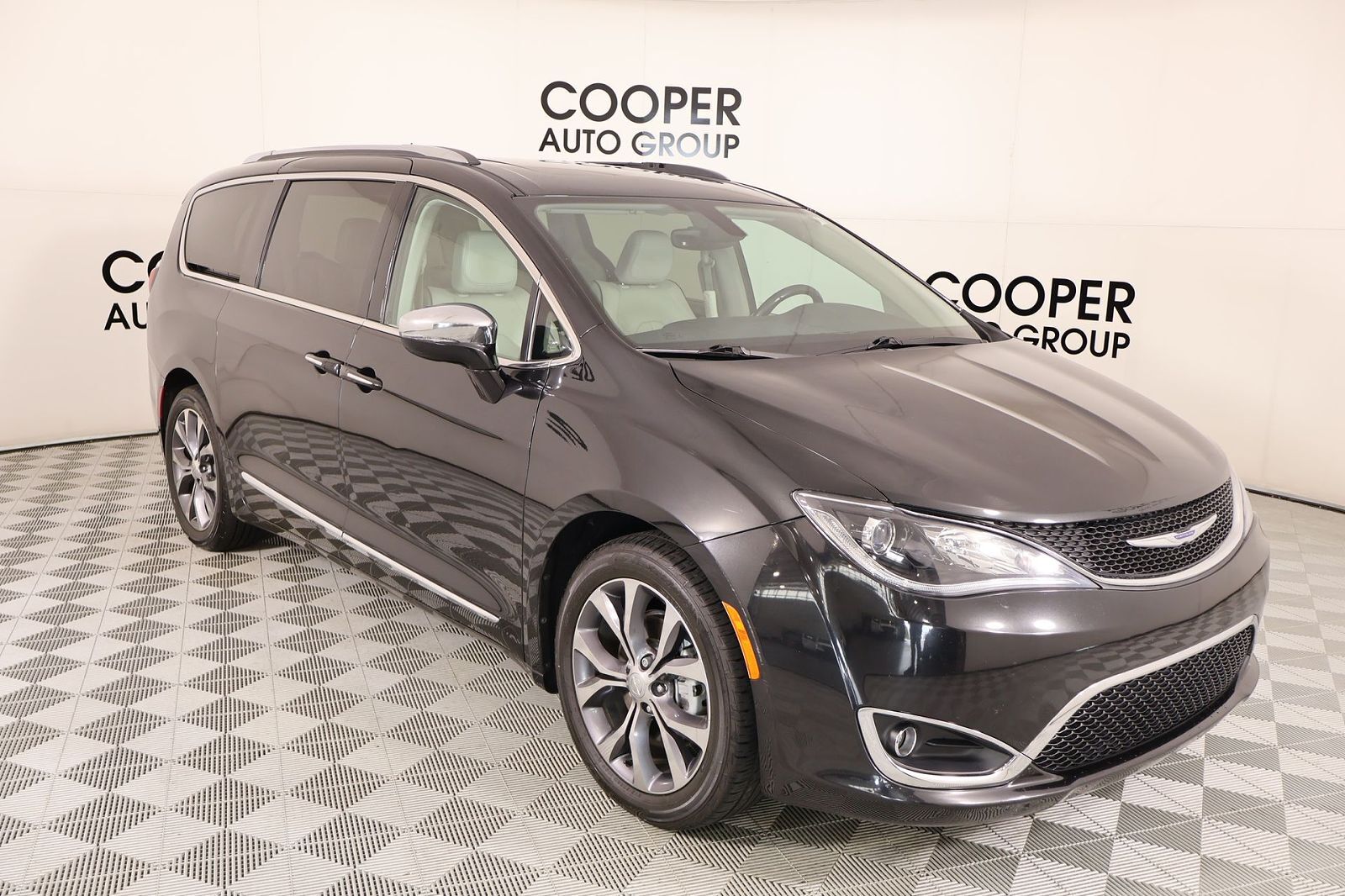 2017 CHRYSLER Pacifica