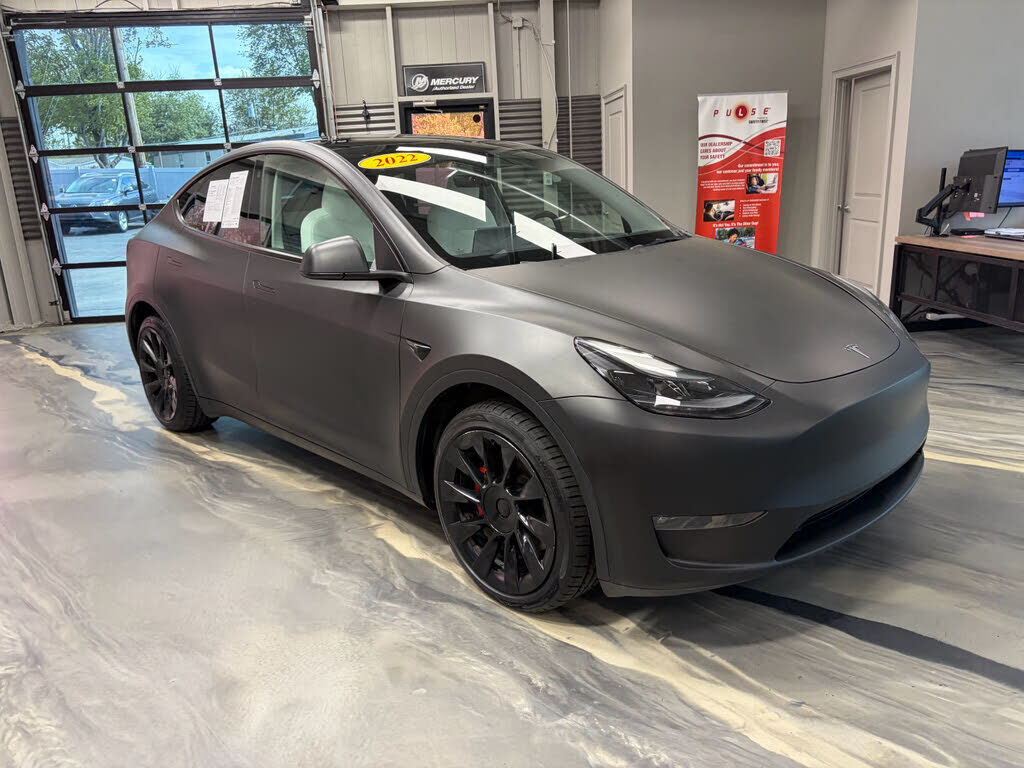 2022 TESLA Model Y