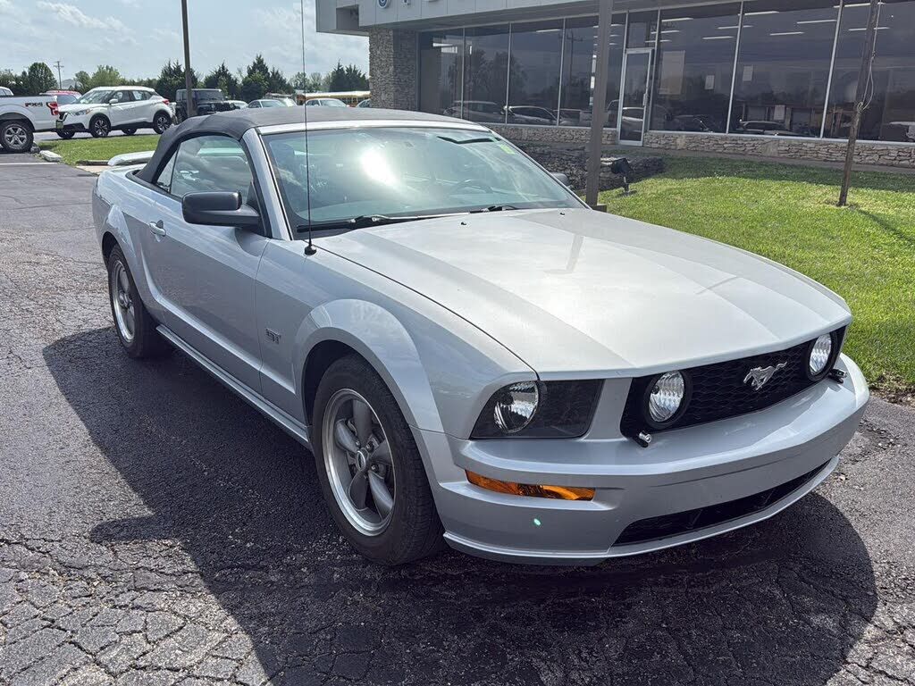 2006 FORD Mustang