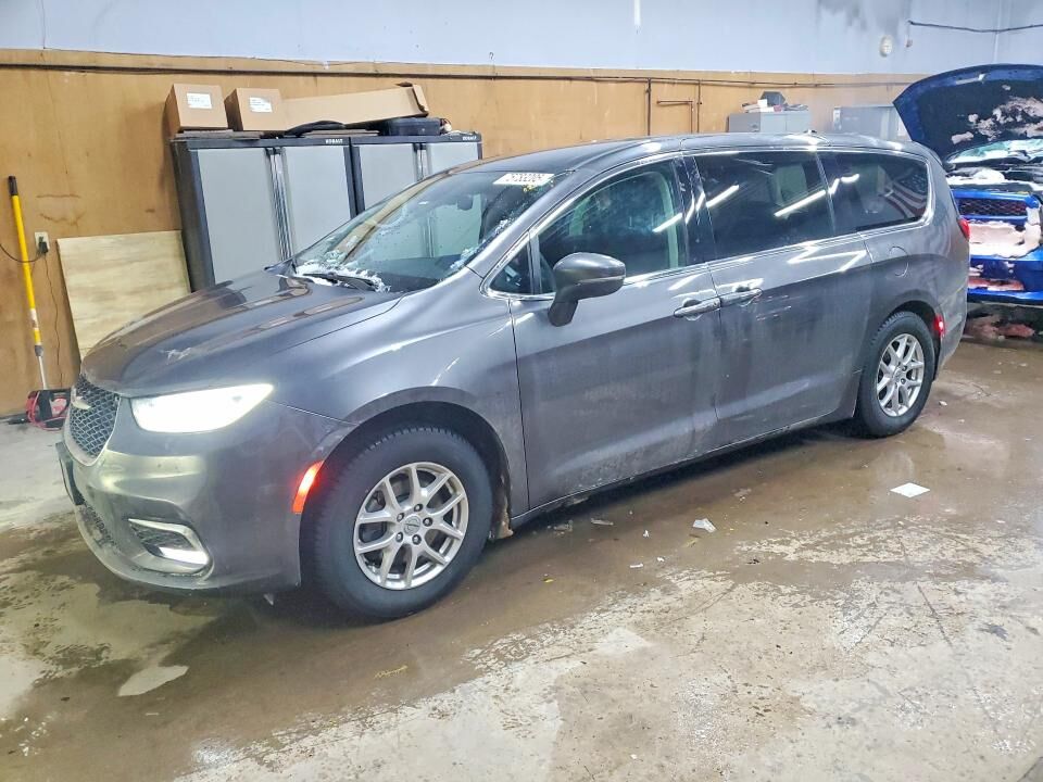 2023 CHRYSLER Pacifica