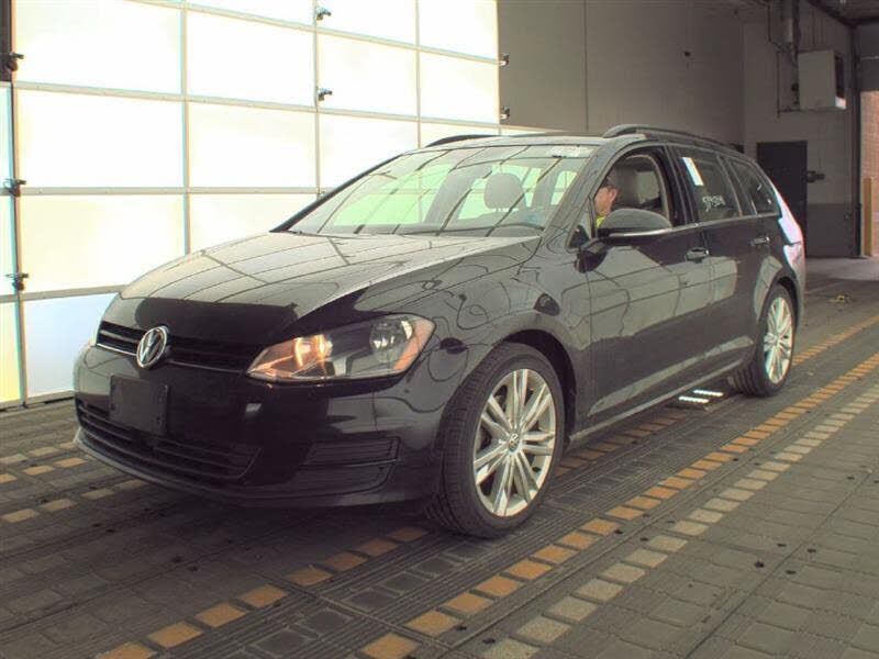 2016 VOLKSWAGEN Golf SportWagen