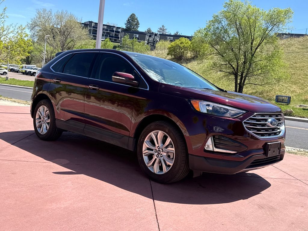 2022 FORD Edge