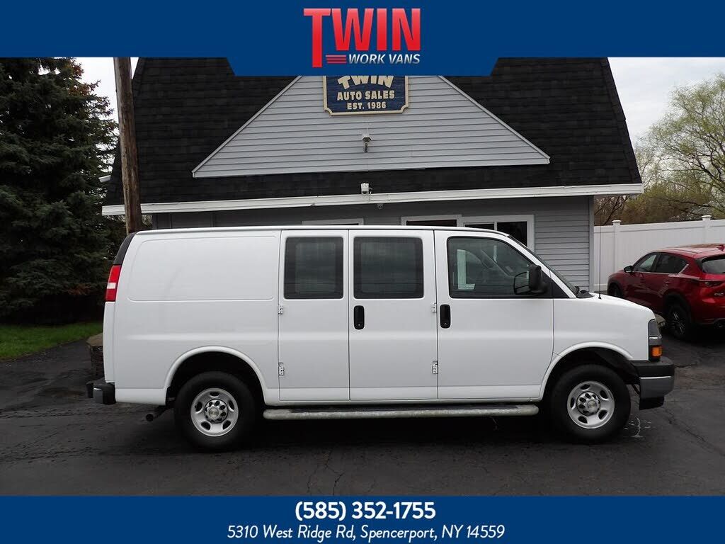 2024 CHEVROLET Express