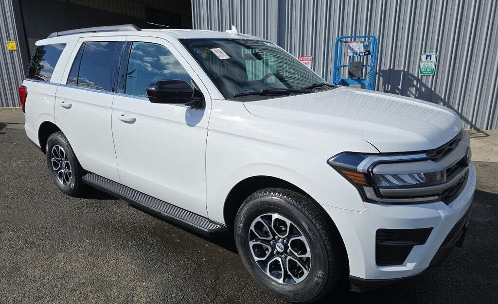 2022 FORD Expedition