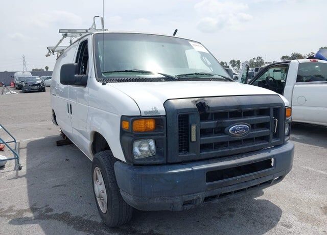2011 FORD E-150