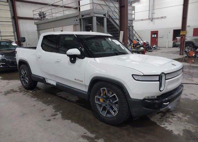 2022 RIVIAN R1T