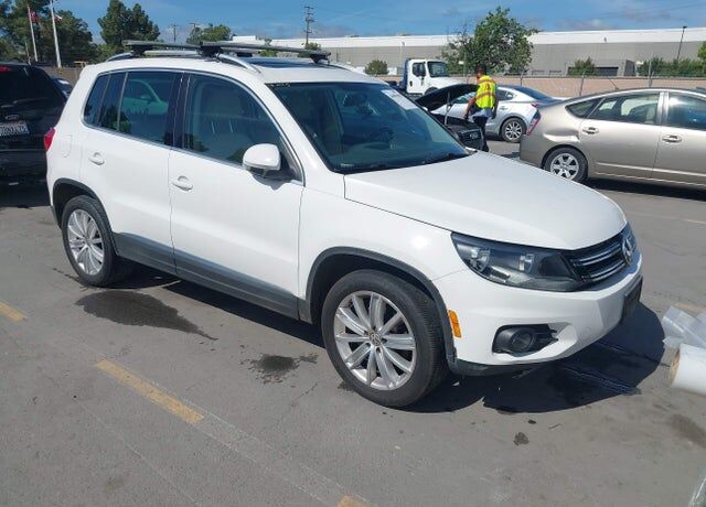 2013 VOLKSWAGEN Tiguan