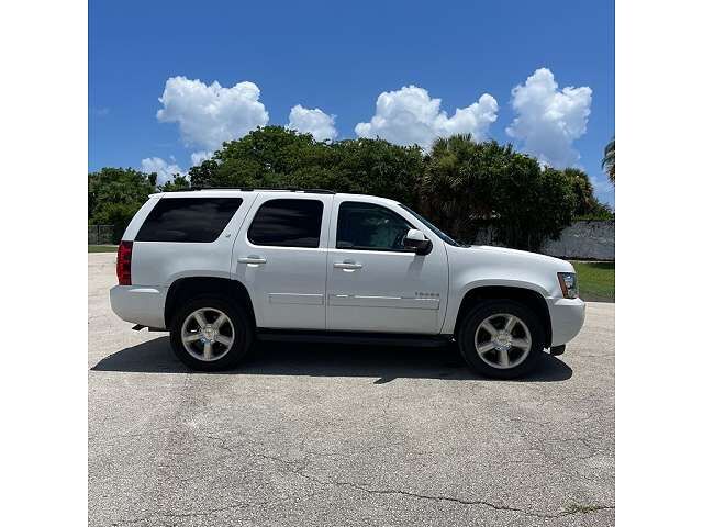 2013 CHEVROLET Tahoe