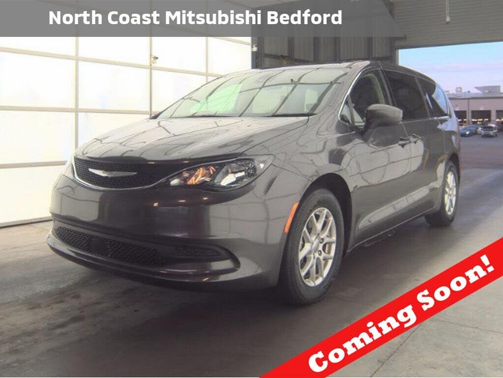 2023 CHRYSLER Voyager